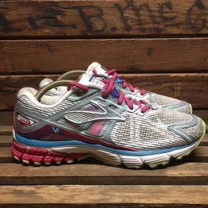 Brooks Ravenna R running shoes women’s 6.5